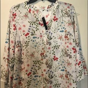 Violet & Claire Floral Blouse 2X